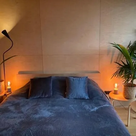 Domy W Ogrodzie - Riverfront Cabins Poznan