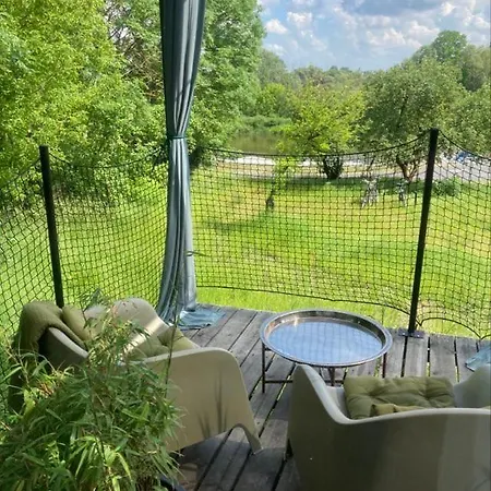 Domy W Ogrodzie - Riverfront Cabins