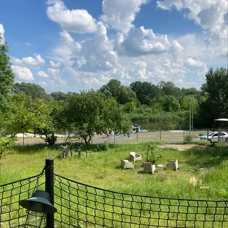 Βίλα Riverfront In The Garden