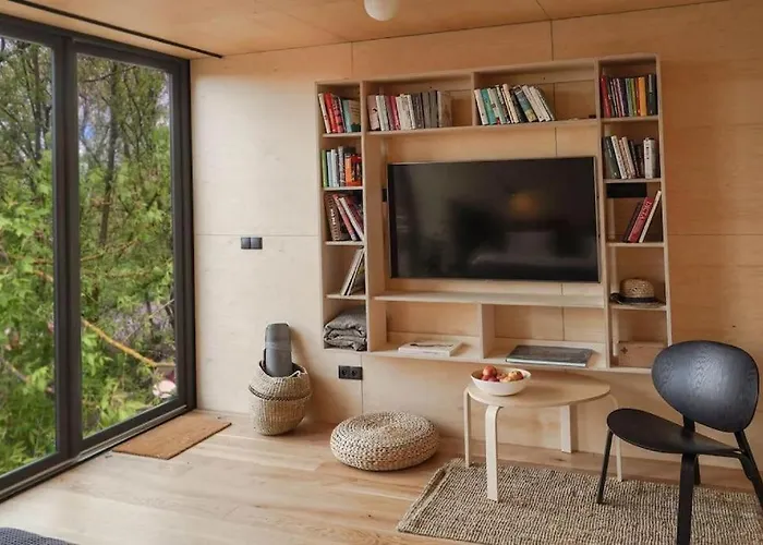 W Ogrodzie - Riverfront Ferienhaus *