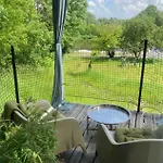 W Ogrodzie - Riverfront Vakantiehuis *