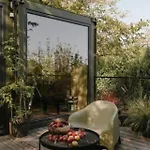 W Ogrodzie - Riverfront Nyaraló *