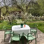 W Ogrodzie - Riverfront Nyaraló *