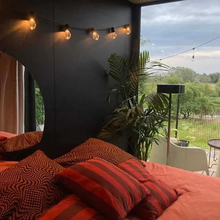 Ferienhaus W Ogrodzie - Riverfront Posen