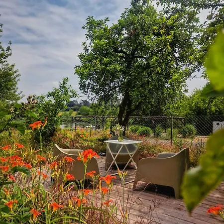 W Ogrodzie - Riverfront Ferienhaus