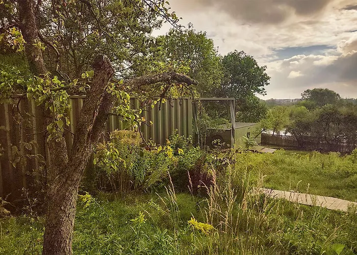 W Ogrodzie - Riverfront Сasa de vacaciones *