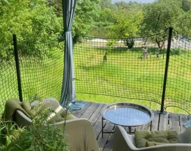 W Ogrodzie - Riverfront Сasa de vacaciones *