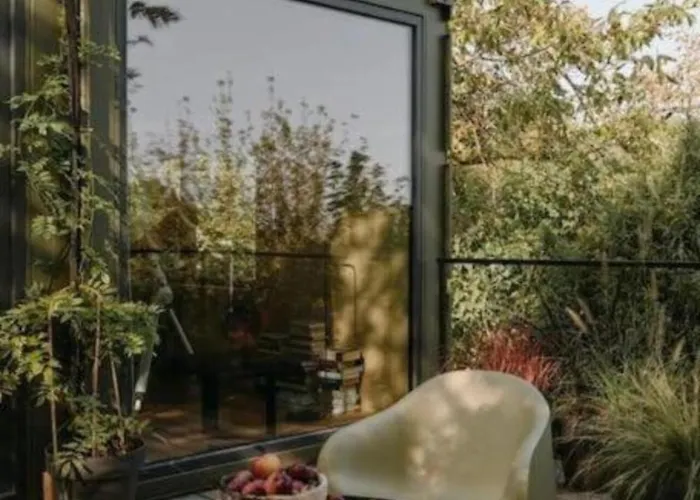 W Ogrodzie - Riverfront Сasa de vacaciones *